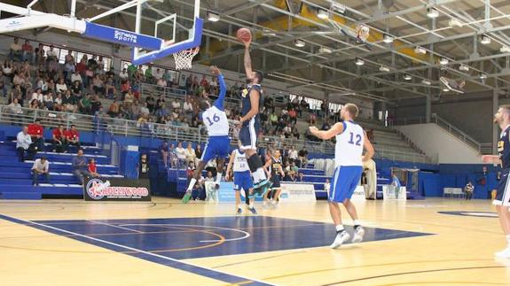 El UCAM Murcia se exhibe ante el Khimki