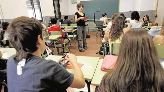 Los colegios impartirán una única línea de plurilingüismo que primará el valenciano