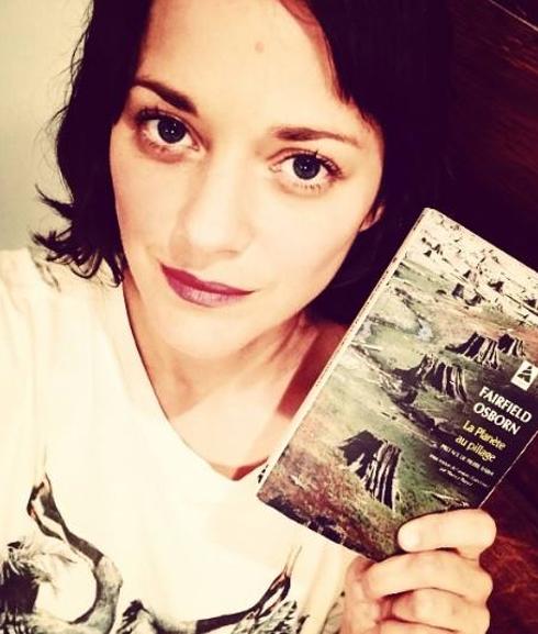 Marion Cotillard desea que Brad Pitt y Angelina Jolie «encuentren la paz»