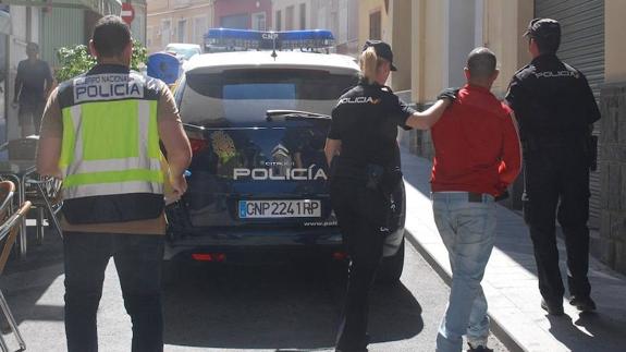 Dos detenidos por robar en ocho bares y cafeterías de Orihuela y pedanías