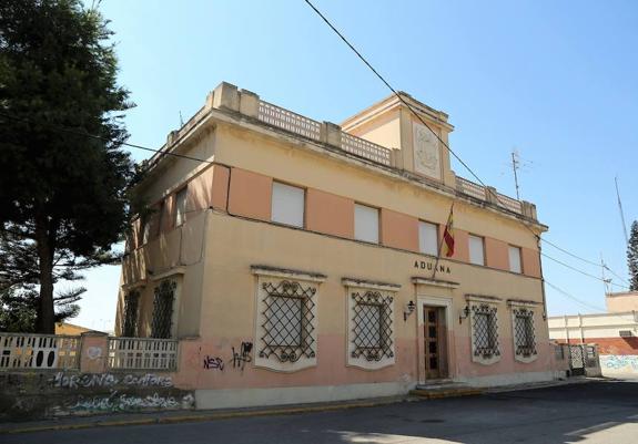 El antiguo edificio de Aduanas quiere usarse como sede del Patronato de Habaneras