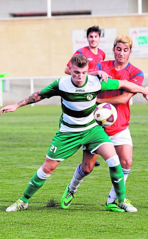 Álex Marín alegra a Los Garres