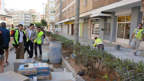 Solicitan a Torrevieja información de contratos y licitaciones