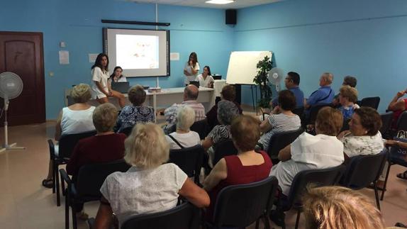 Más de 2.500 personas participan en los talleres de prevención de la Salud del CEU