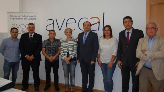 Avecal se reúne con el embajador de Paraguay en España