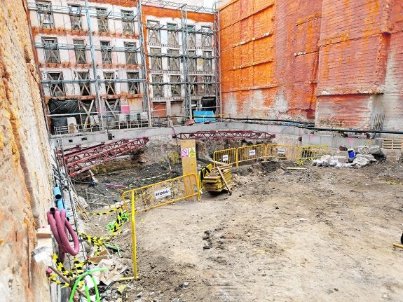 El hallazgo paraliza la recuperación de una joya arquitectónica modernista