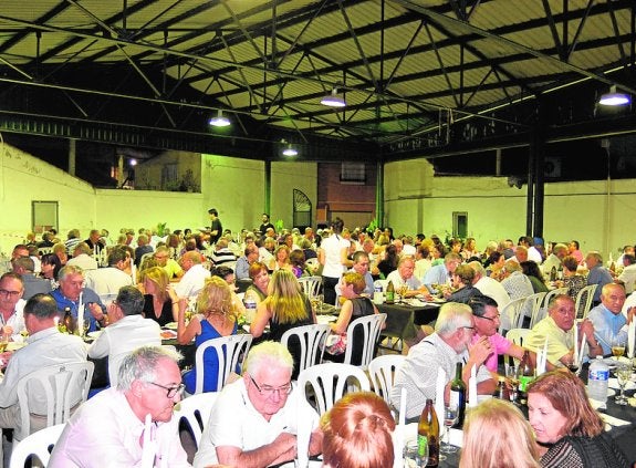 Campeones de España de dominó acuden a las fiestas