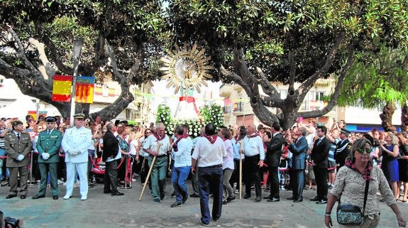 Homenaje a la bandera nacional