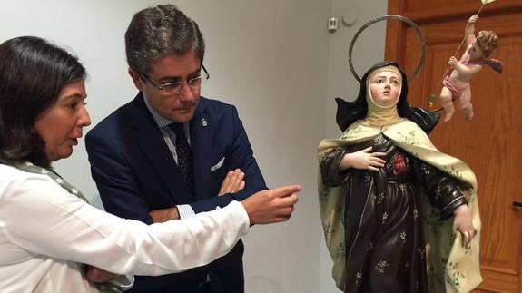 El Museo de la Ciudad recupera una talla de Santa Teresa de Jesús que puede ser de Roque López