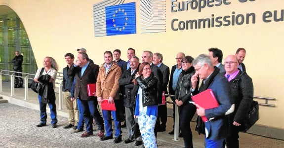 Tovar reclama a la Comisión Europea que lidere la regeneración del Mar Menor