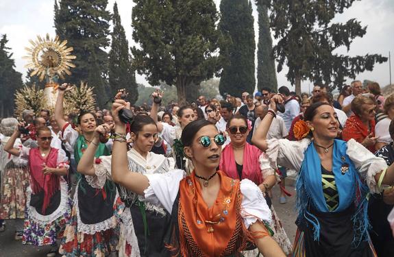 Devoción por la virgen maña