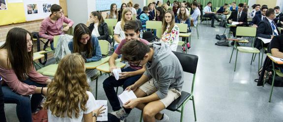 Alumnos de siete países aterrizan en Alicante para hacerse emprendedores