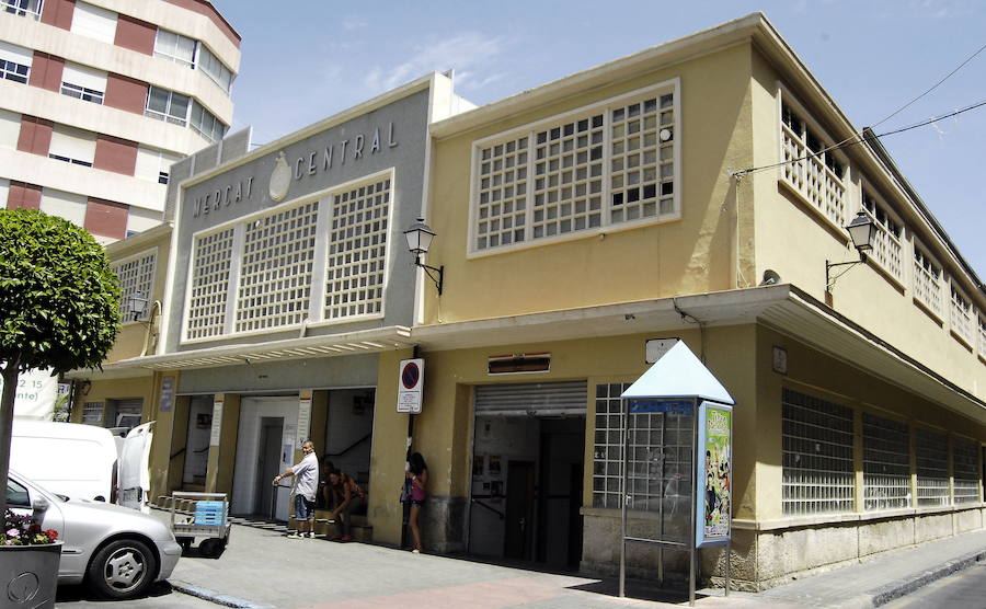 Vecinos de Elche apuestan por la rehabilitación del actual Mercado Central