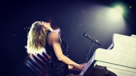 Taylor Swift se acuerda de Calvin Harris