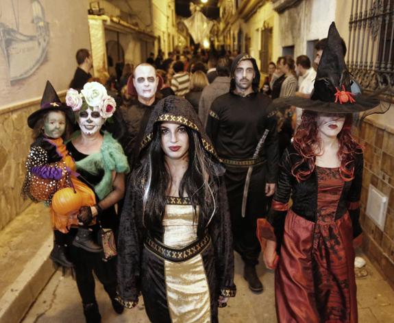 Noche de difuntos o de muertos vivientes