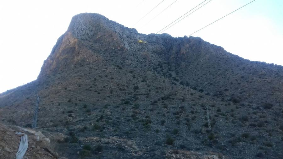 Una joven francesa fallece despeñada en la Sierra de Callosa