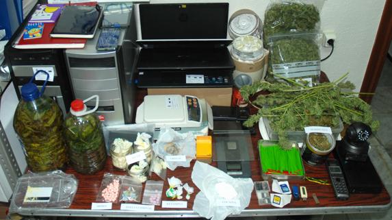 Tres detenidos y cerca de tres kilos de marihuana intervenidos