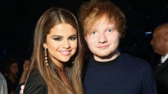 Selena Gomez, arropada por Ed Sheeran mientras Justin Bieber la financia