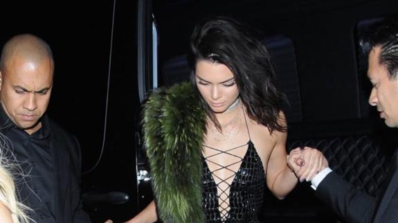 Kendall Jenner cumple 21 años rodeada de sus familiares y sin Kim Kardashian