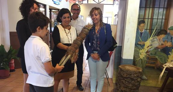 La directora de Turismo, en el Museo de Pusol