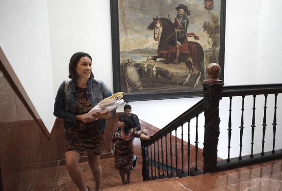 La oposición recurre la convocatoria de la comisión que tramita el nuevo presupuesto