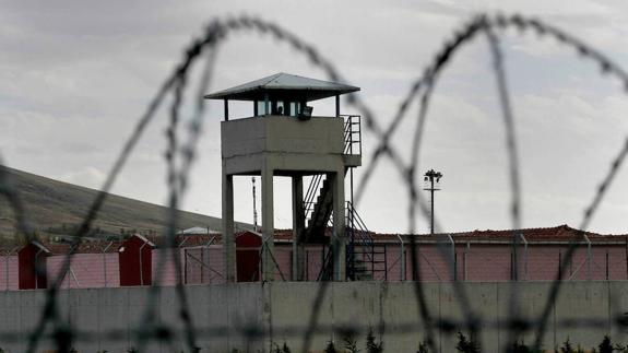 El PSPV pide al Consell convenios con ONG´s de ayuda a presidiarios