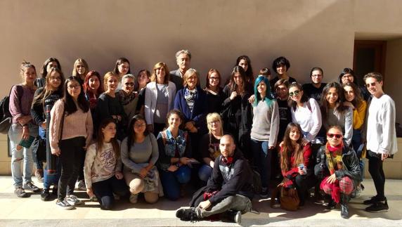 La Fundación Pedro Cano celebra su sexto aniversario con visitas junto al pintor