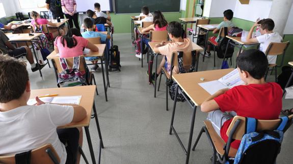 Educación dice que «no es suficiente suspender el efecto de las reválidas»