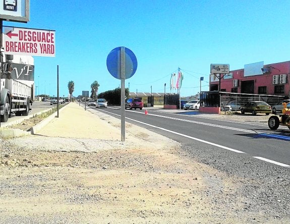 Aims critica la «dejadez municipal» por solventar las deficiencias del polígono