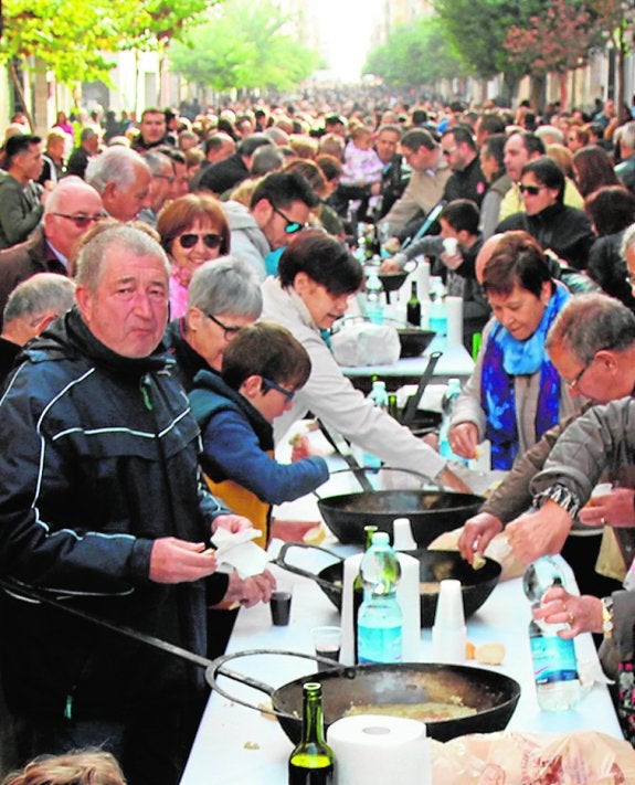 Las gachasmigas calientan Yecla