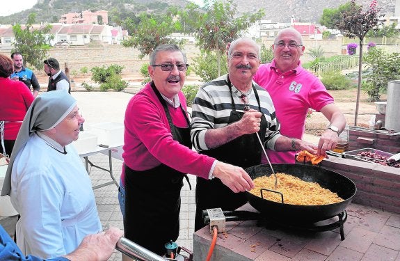 El Almirez visita a las Hermanitas de Los Pobres