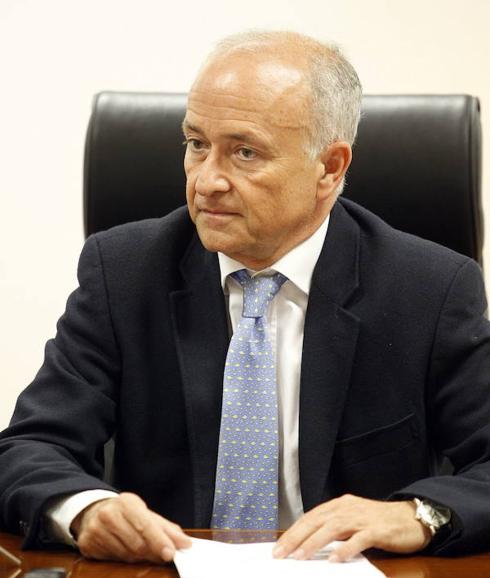 Magro ofrece su apoyo a los cinco candidatos a la Audiencia Provincial