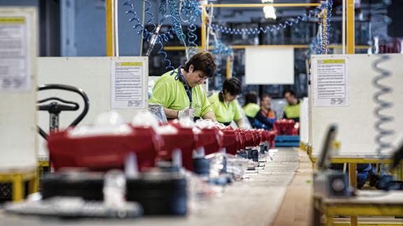 La industria de la Comunitat factura un 2 % menos