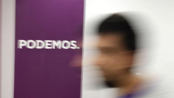 Un consejero de Podemos Alicante sugiere «quemar» a Rita para «calentar a una familia»