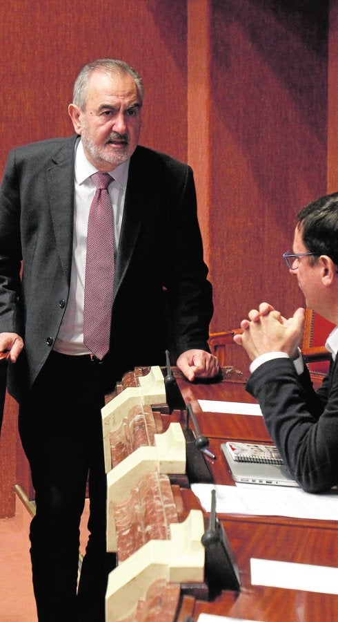 Tovar se ofrece ahora a pactar con Sánchez los asuntos estratégicos