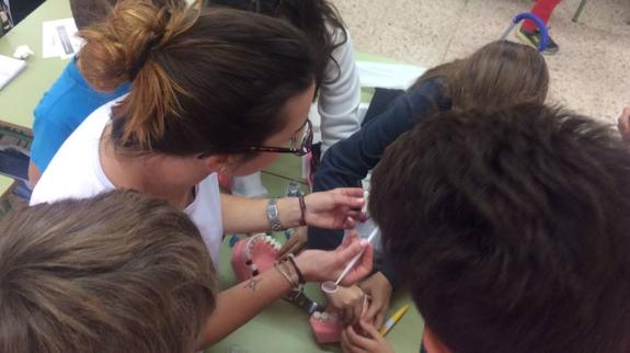 Talleres de hábitos saludables del CEU para alumnos de primaria