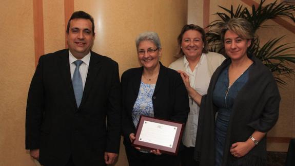 Juana Gallar, Placa de Honor de la Asociación Española de Científicos