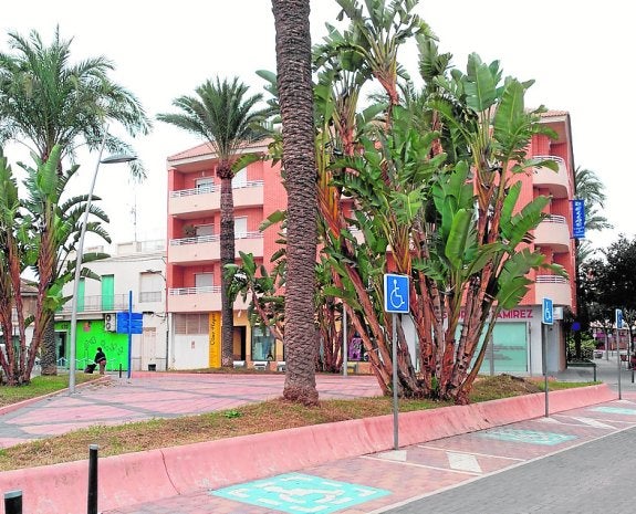 La plaza Calvo Sotelo pasa del tío al sobrino para cumplir con la Ley de Memoria Histórica