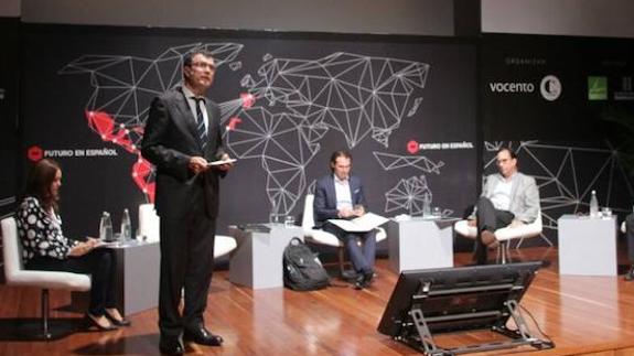 Ballesta explica en Medellín el proceso de transformación sostenible de Murcia