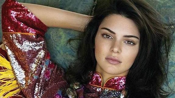 Kendall Jenner se podría haber operado los labios