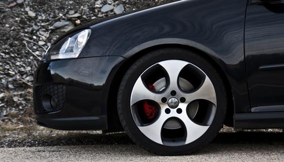 Las matriculaciones suben en noviembre un 14 % en la Comunitat