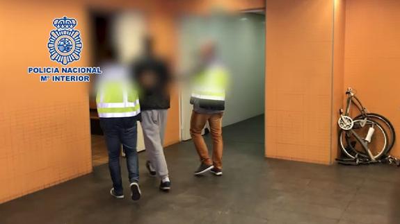 Detenido un fugitivo condenado a cadena perpetua por violar a dos hermanos