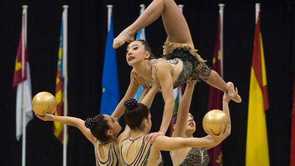 El Rítmica Pozuelo júnior y el Ruth Ritmo de León infantil, campeones