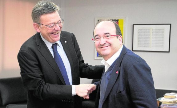 Puig e Iceta hacen frente común para reivindicar la reforma de la Constitución