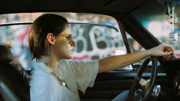 Robert Pattinson enloquece con Kristen Stewart en el vídeo de Rolling Stones