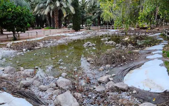 El estanque del Hort del Monjo volverá a llenarse tras su reparación