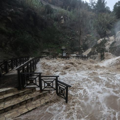 Callosa cierra el acceso a Les Fonts por la crecida del río Algar