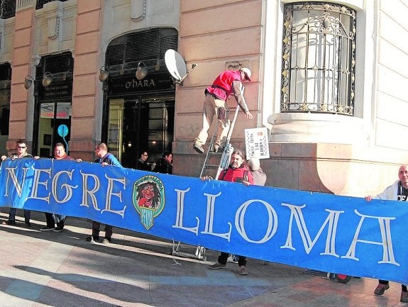 El Ayuntamiento prosigue con el cambio de calles pese a la polémica