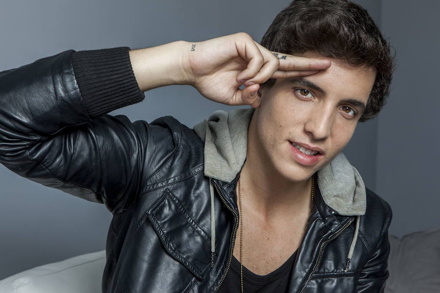 Xuso Jones dona a Jesús Abandonado el premio de un concurso de pizzas