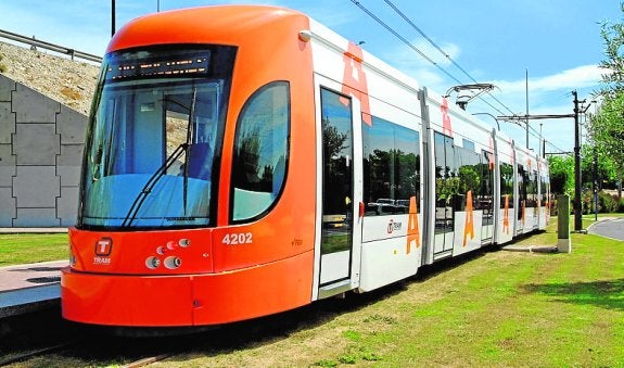 El Consell congela por segundo año las tarifas del Tram y del TAM